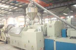 山東塑料管材設備,pvc發泡管材生產線